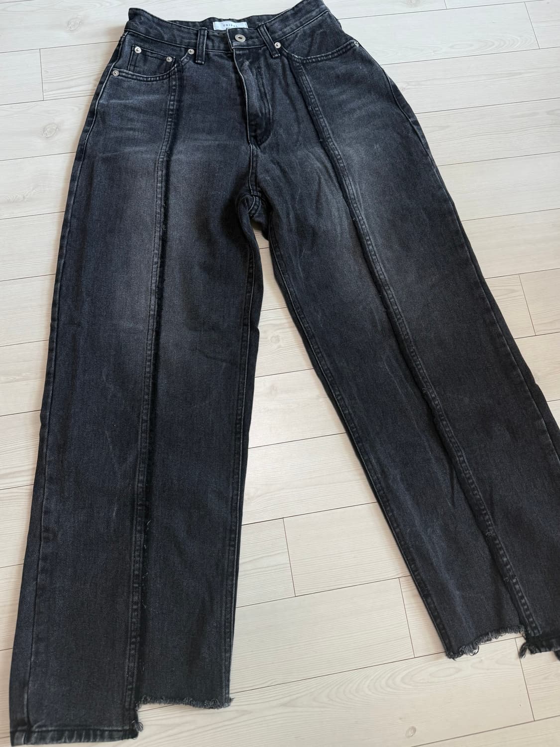 허쉬 절개 언발 와이드 브러쉬 데님 흑청팬츠 상품이미지3