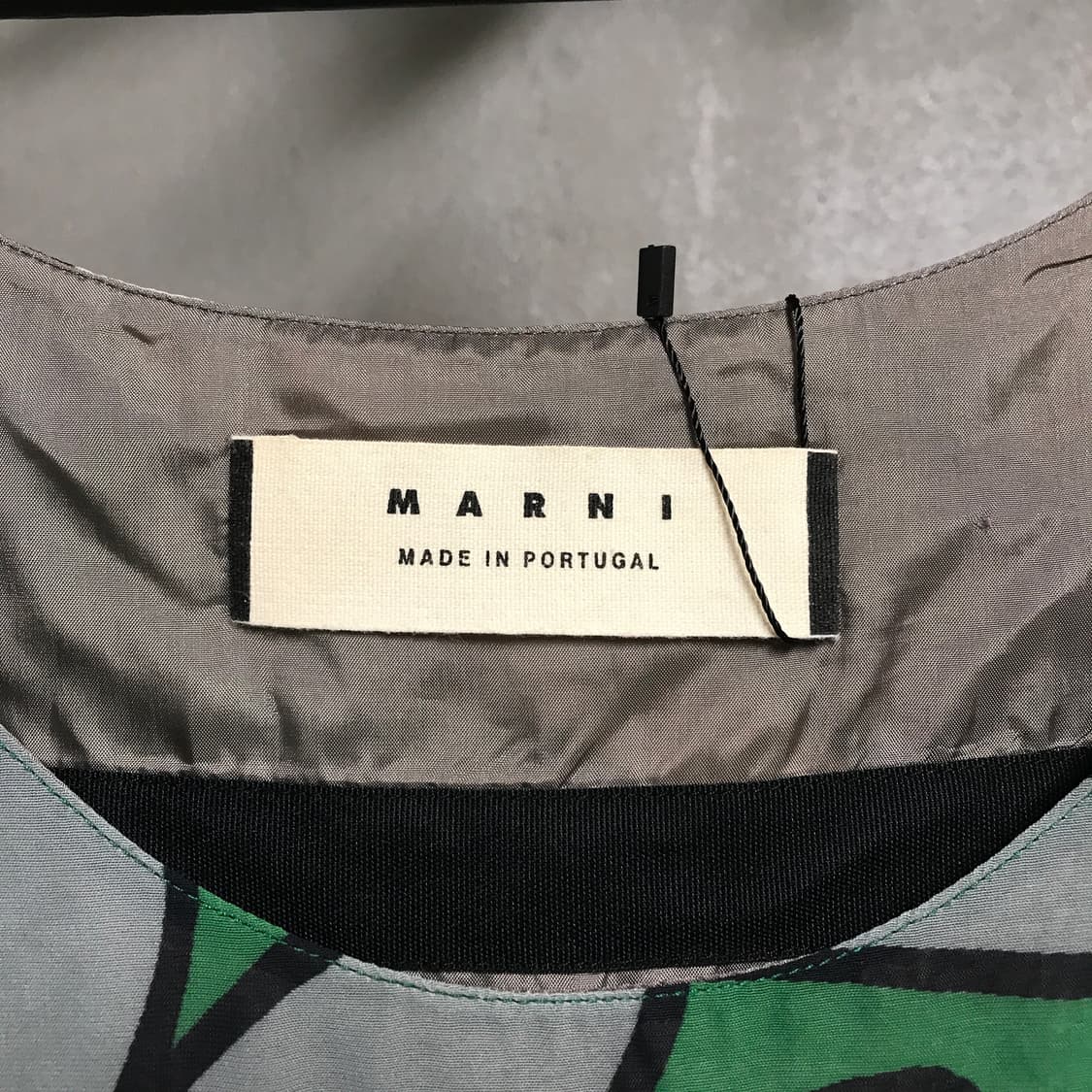 마르니 슬리브리스 탑 38(W) 상품이미지4