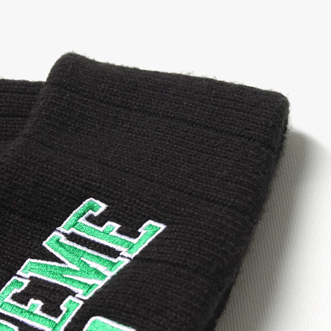  SUPREME "Black Beanie" 상품이미지4