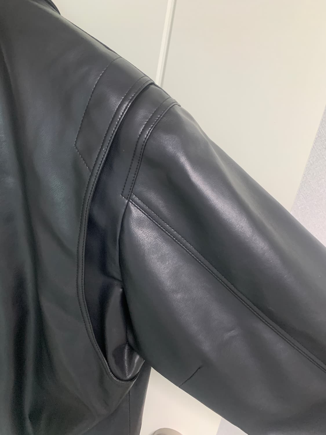 도프제이슨 오버핏 비건레더 보머 자켓 상품이미지3