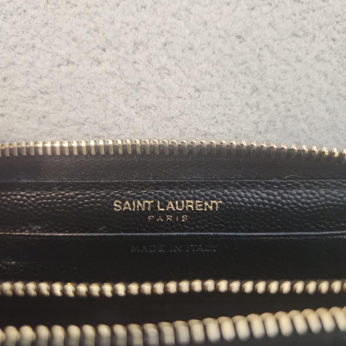 [os/정품] 생로랑 지퍼돌이 중지갑 상품이미지7