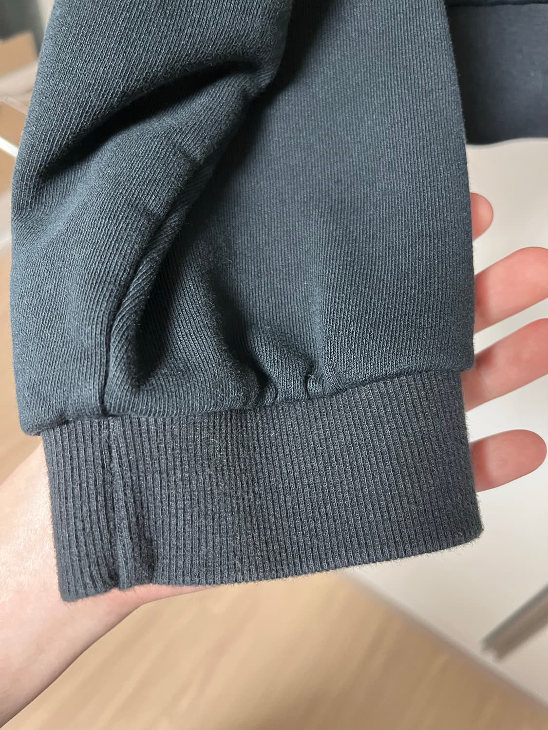 캐피탈 에코 플리스 크루넥 스웨트셔츠 레인보위 패치 블랙 3사이즈 상품이미지8