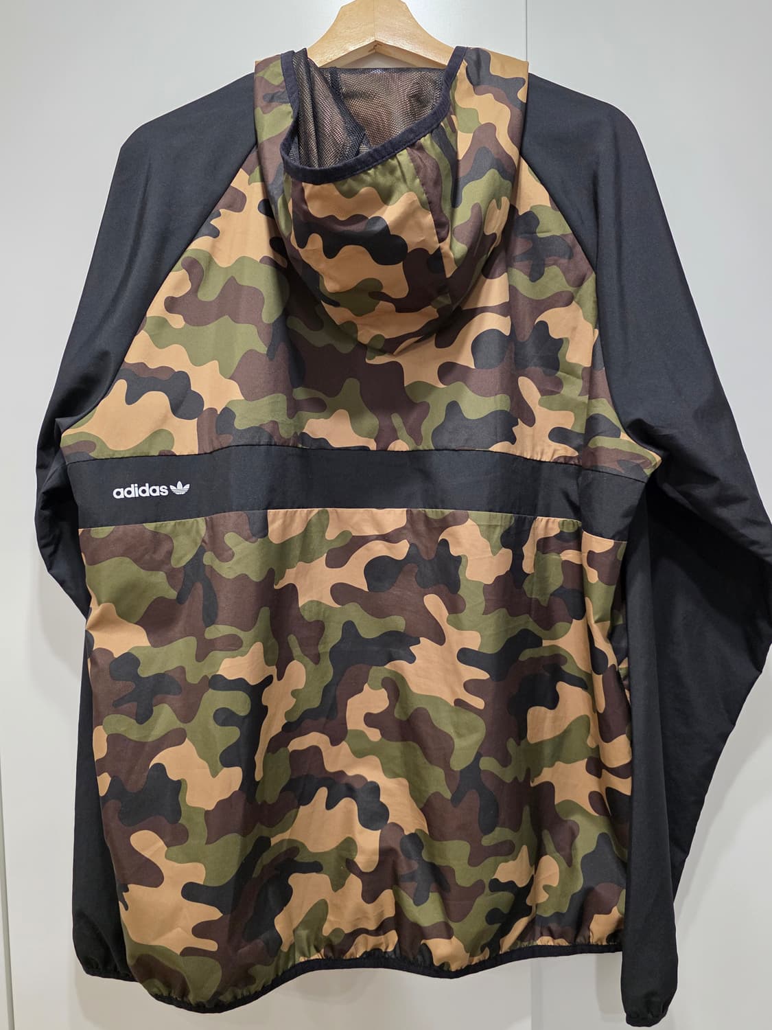 아디다스 카모 자켓 팝니다. 상품이미지2