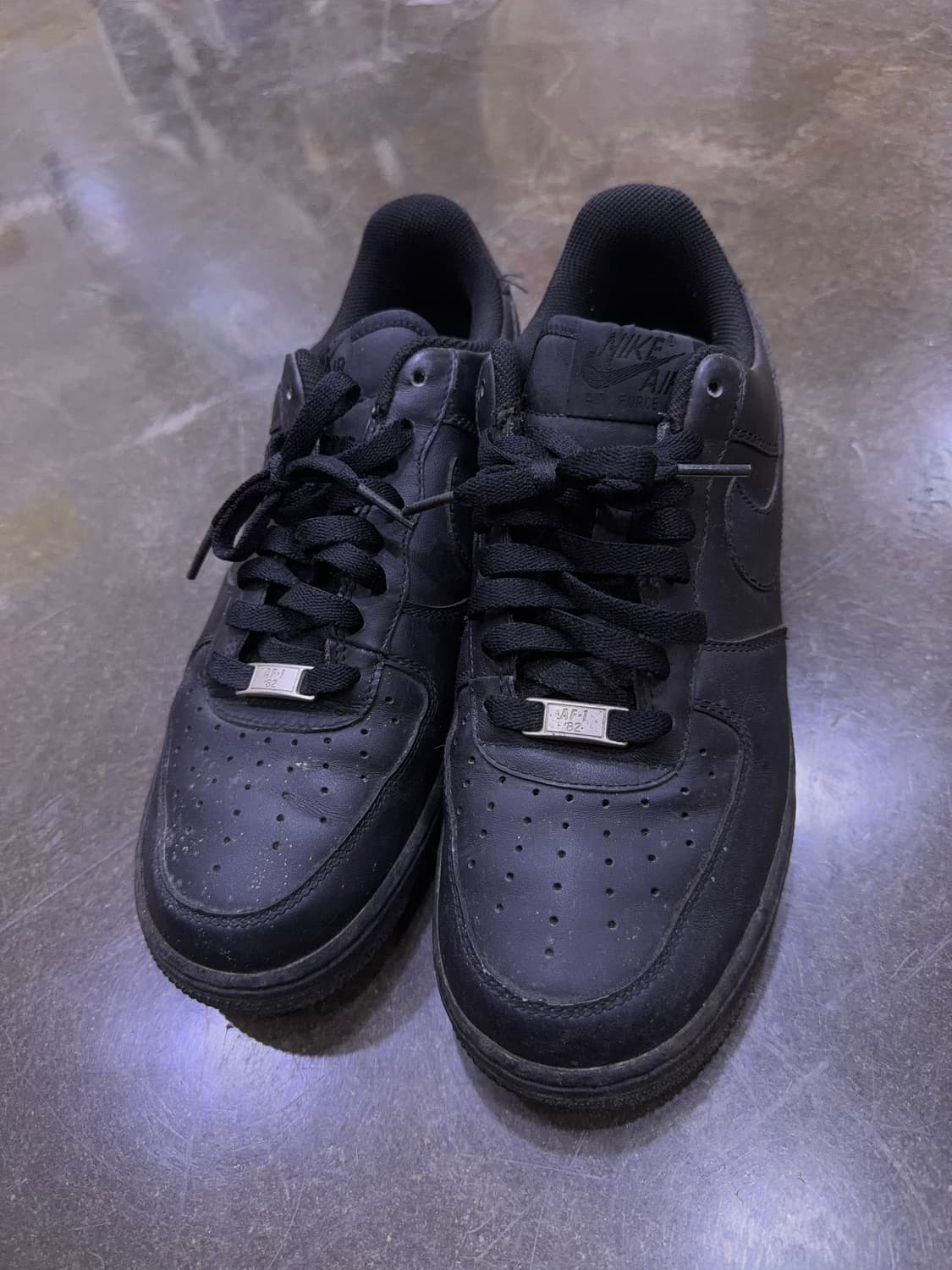 나이키 에어포스 1 07 트리플블랙 로우 265 상품이미지2
