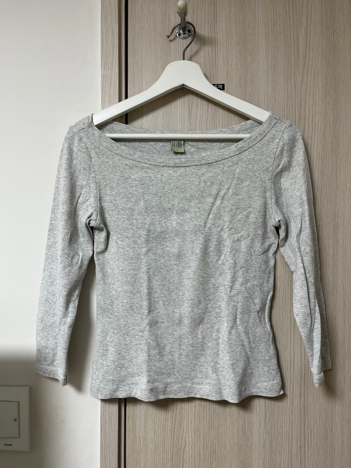 Flore Flore 플로어 플로어 Steffi Tee grey/ 머듈 상품이미지5