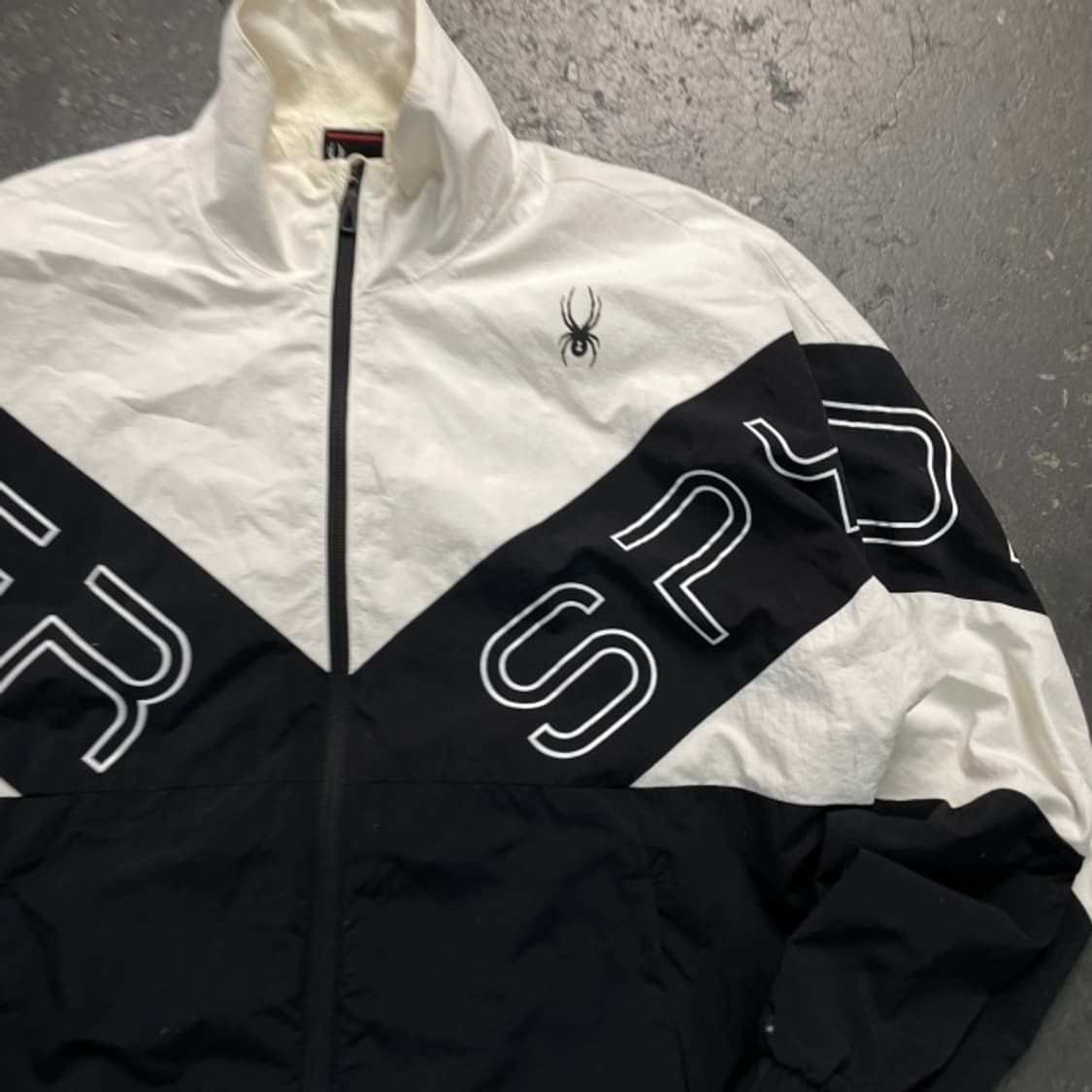 100 스파이더 바람막이 상품이미지2