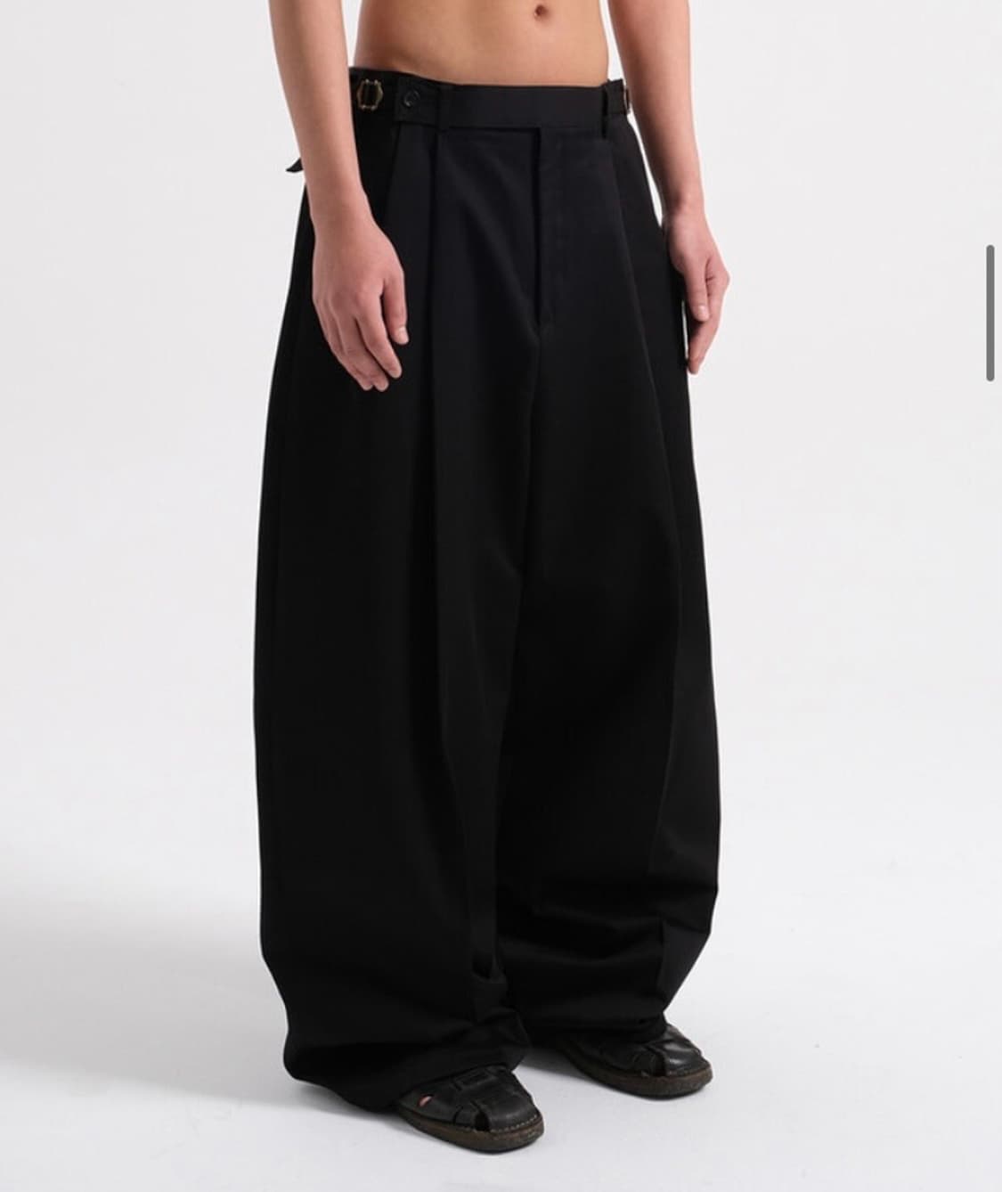 뉴치프시크 투 턱 치노 와이드 팬츠(블랙) 상품이미지1