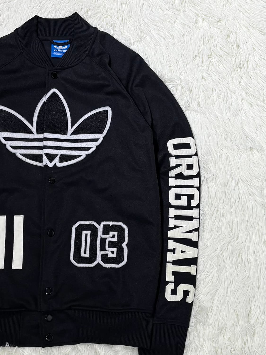 아디다스 블랙 빅로고 트랙탑 상품이미지5