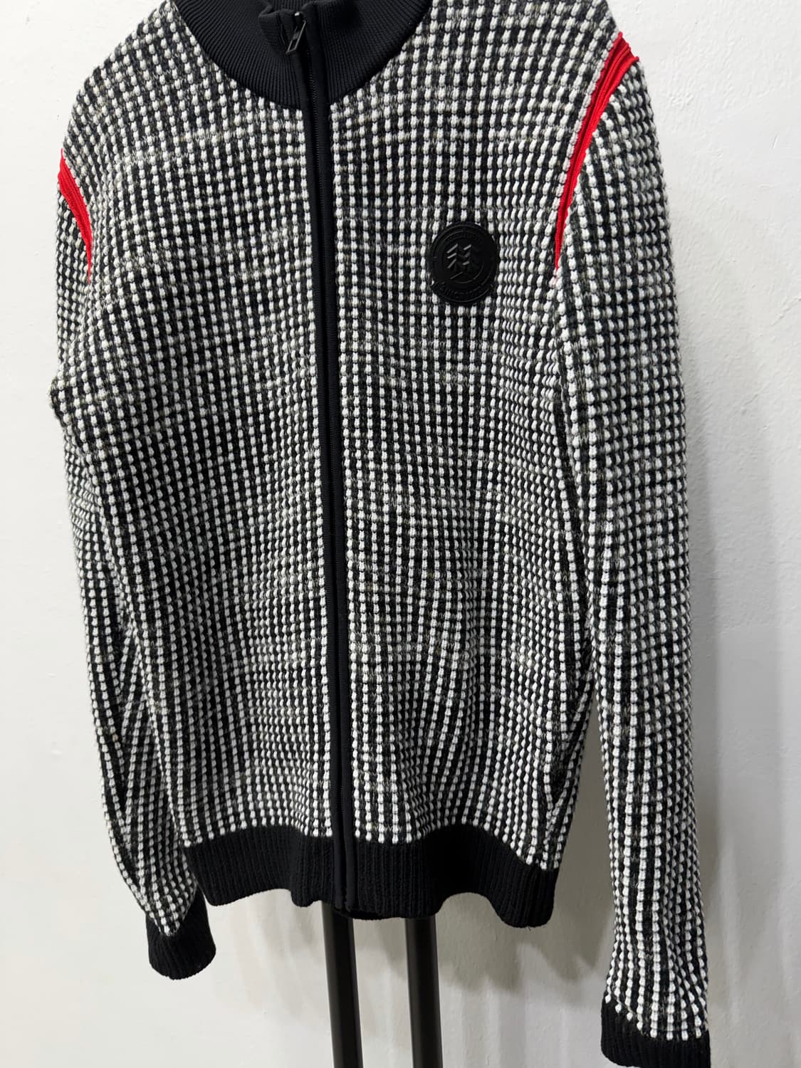 정품) 코오롱 여성 체크 패턴 니트 집업 자켓 95 상품이미지3