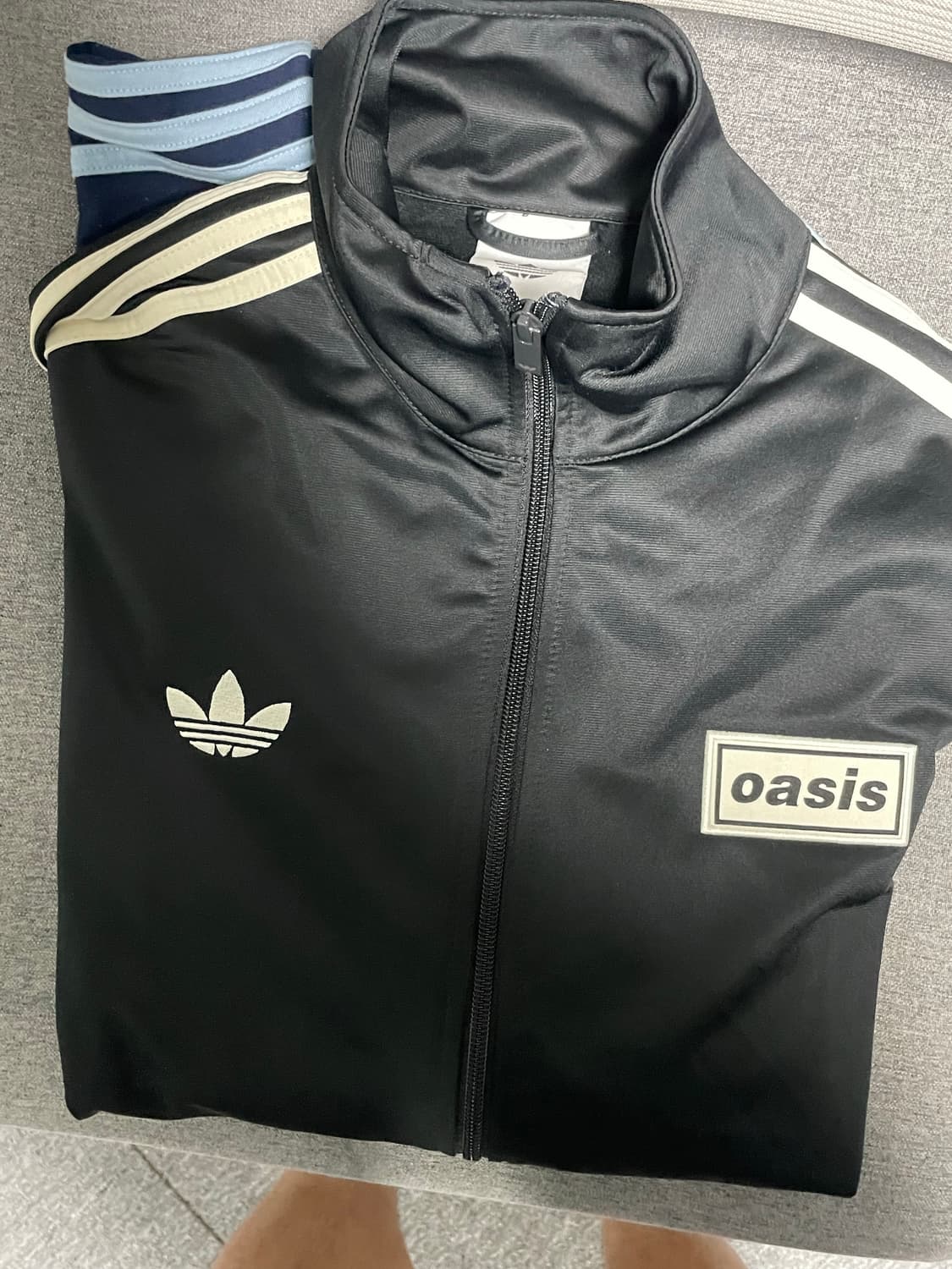 오아시스 아디다스 트랙탑 상품이미지1