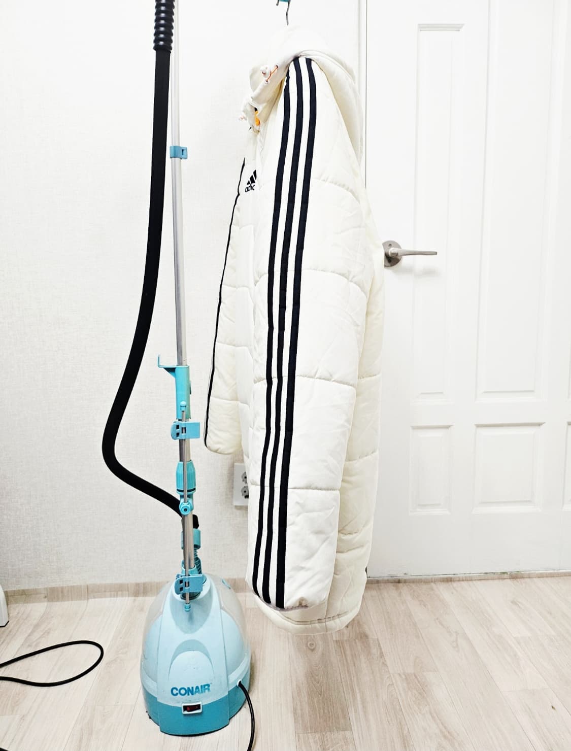 (105~110)2XL☆우주매물☆ 아디다스 레알마드리드 [흰검] 롱패딩 상품이미지6