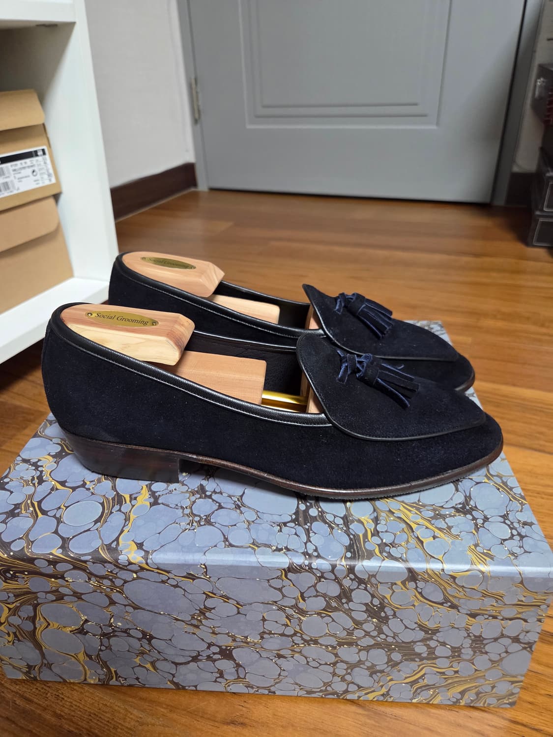 Baudoin & Lange 다크네이비 스웨이드 태슬 로퍼 남성 구두 상품이미지3