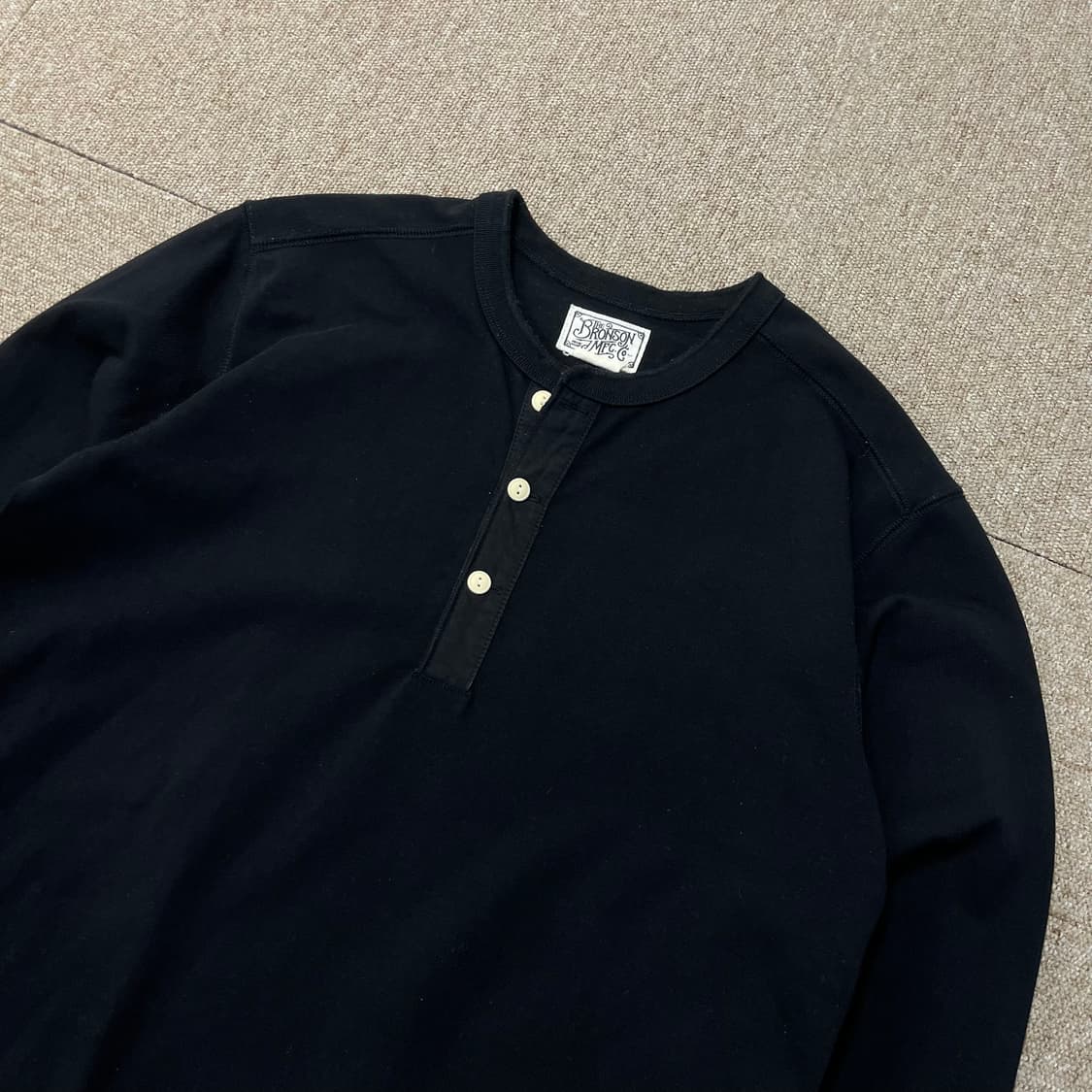 브론슨 헨리넥 긴팔 상품이미지3