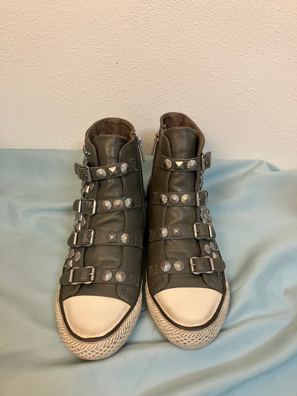 Ash 아쉬 한정판 스터드 버클 하이탑 스니커즈 y2k 상품이미지3