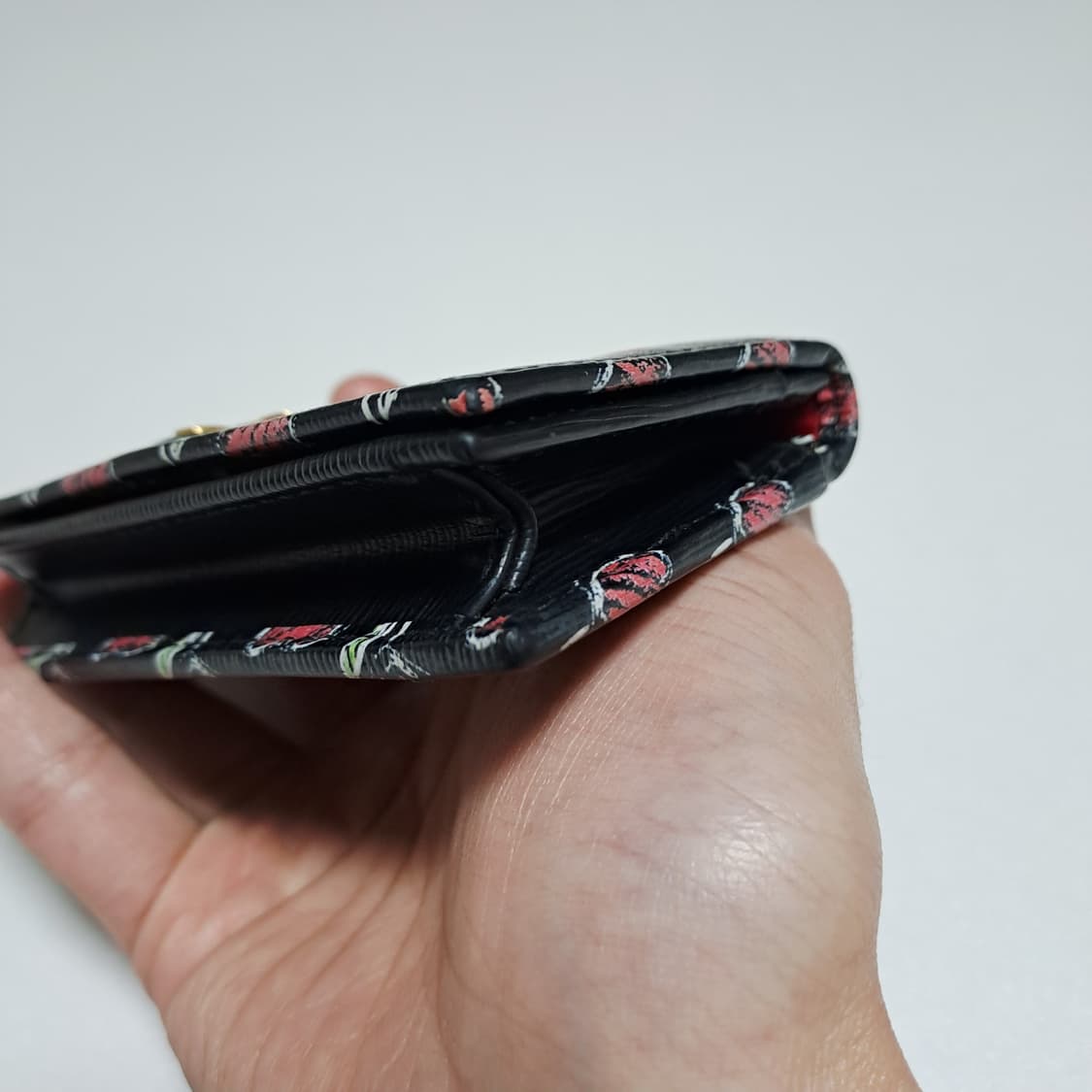 [100%/정품] 프라다 사피아노 하트 패턴 카드지갑, 프라다지갑 상품이미지10