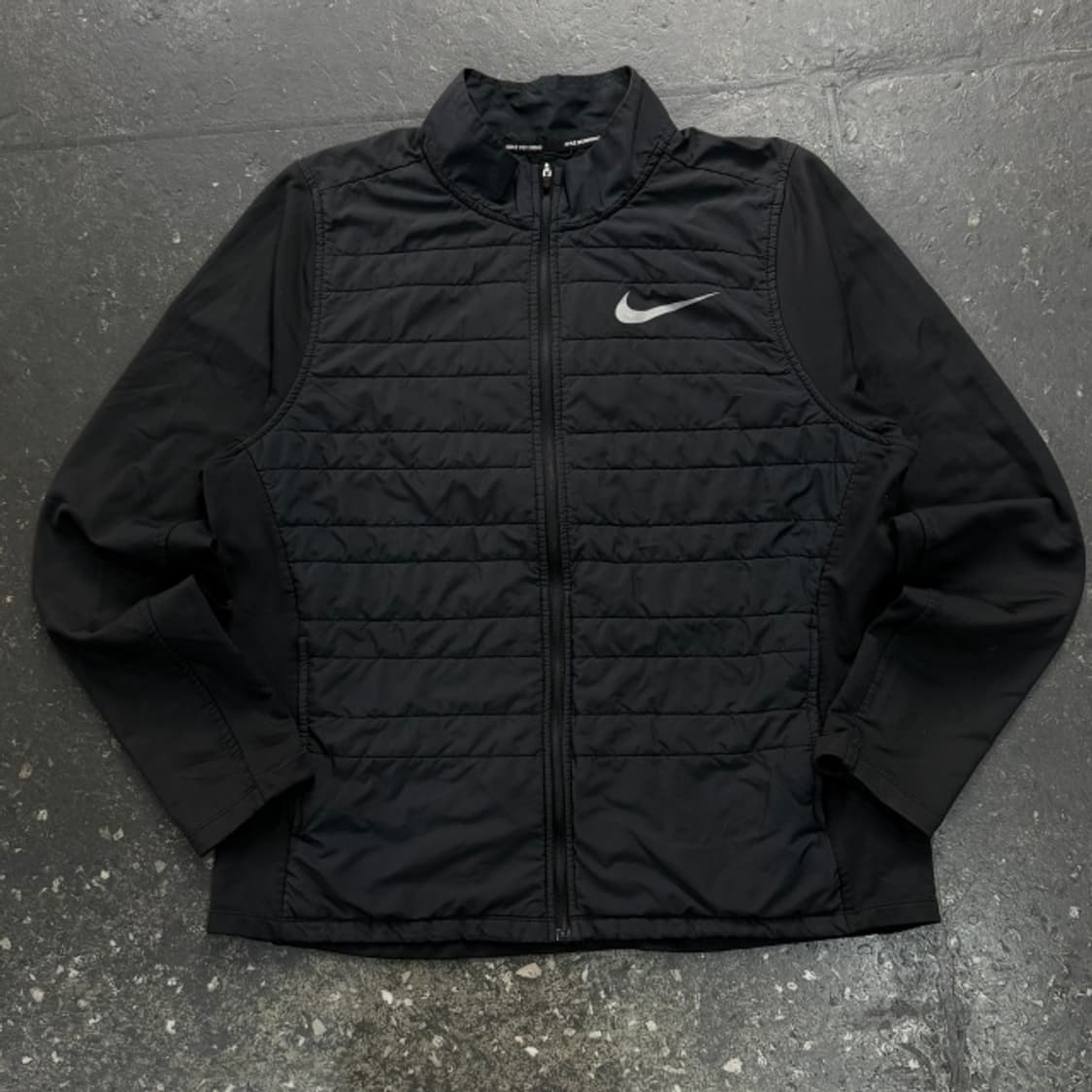 105 나이키 런닝 에센셜 필드 자켓  상품이미지1