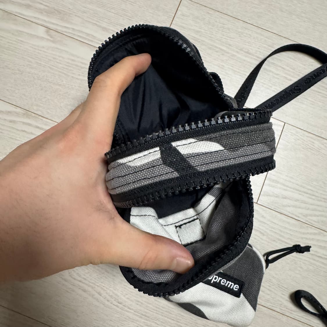 슈프림 카메라백 + 미니 파우치 스노우 카모 상품이미지3