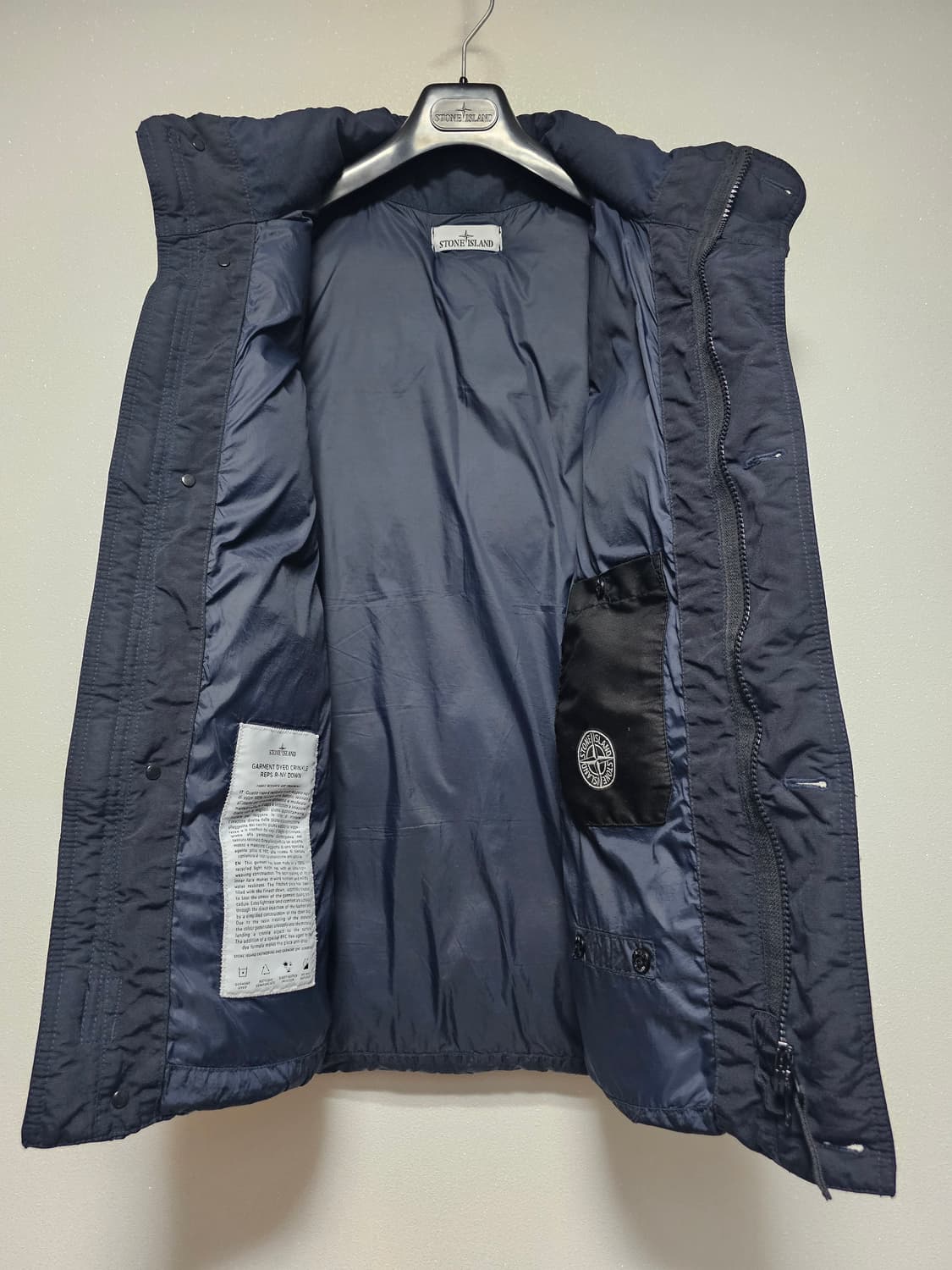 스톤아일랜드 크링클랩스 패딩 조끼 상품이미지4