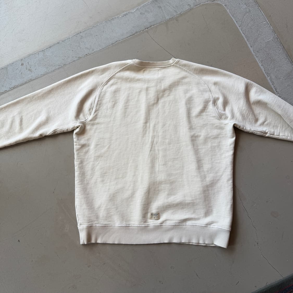 나이젤 카본 크루넥 스웻셔츠 상품이미지5