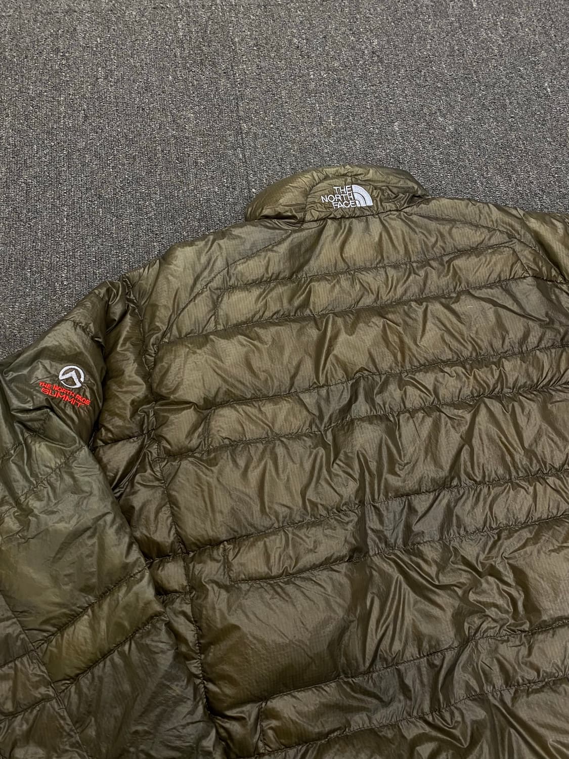 노스페이스 경량 다운 패딩 상품이미지5