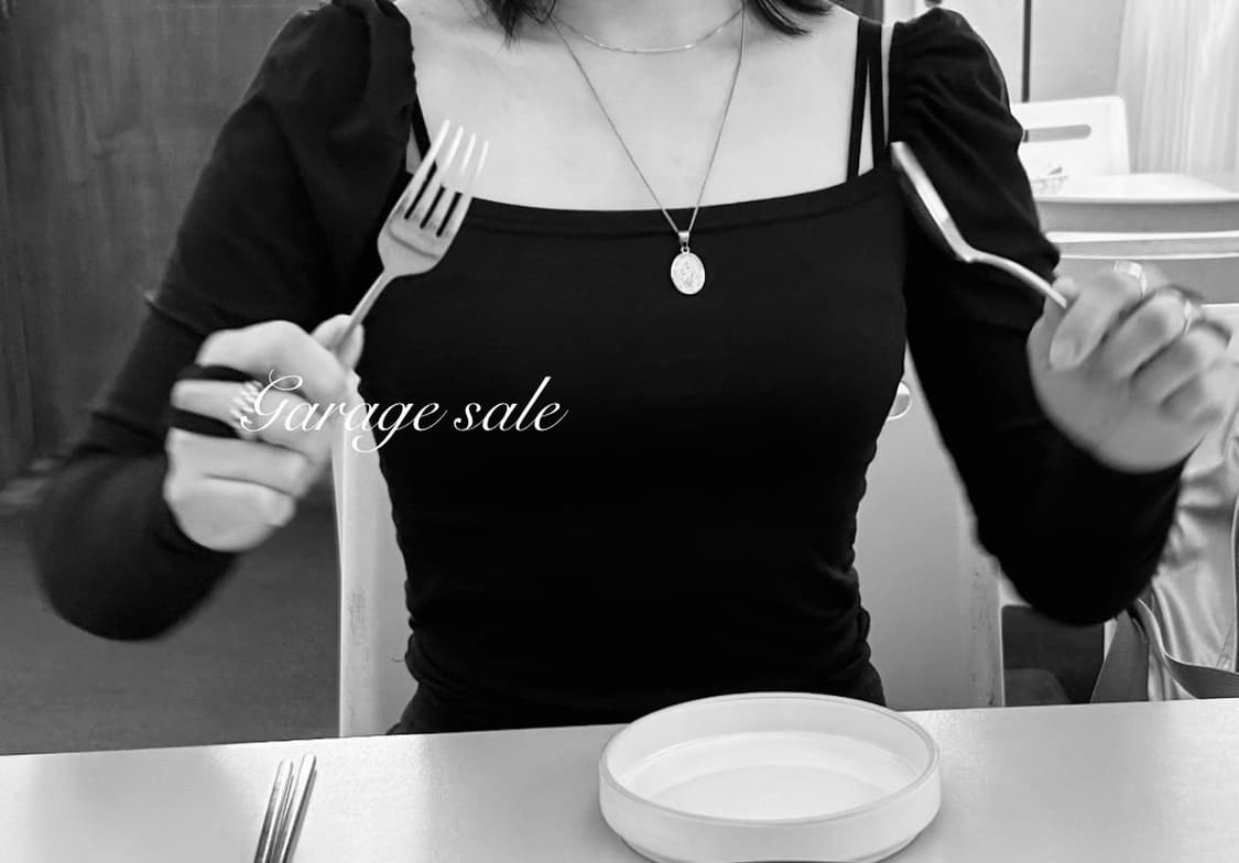 오뮤즈 스퀘어넥 롱슬리브 티셔츠 (착용샷 O) 상품이미지2