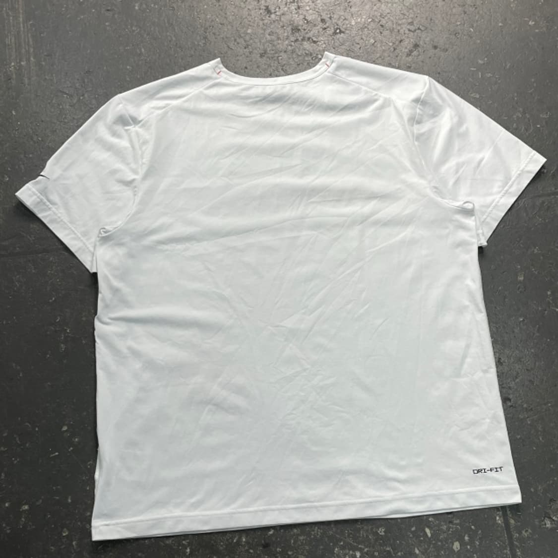 105 나이키 드라이핏 러닝 트랙클럽 반팔티  상품이미지5