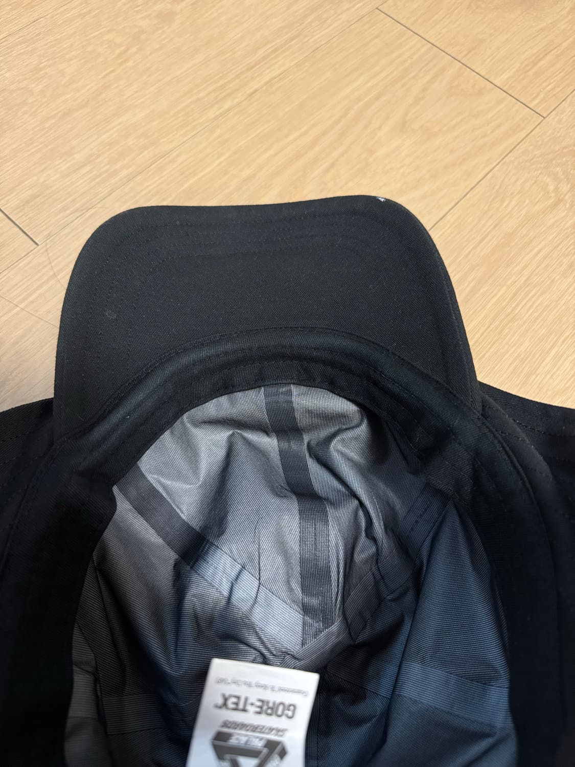 [L/XL] 팔라스 25ss 고어텍스 넥 세이버 p 6패널 캡 블랙 상품이미지7