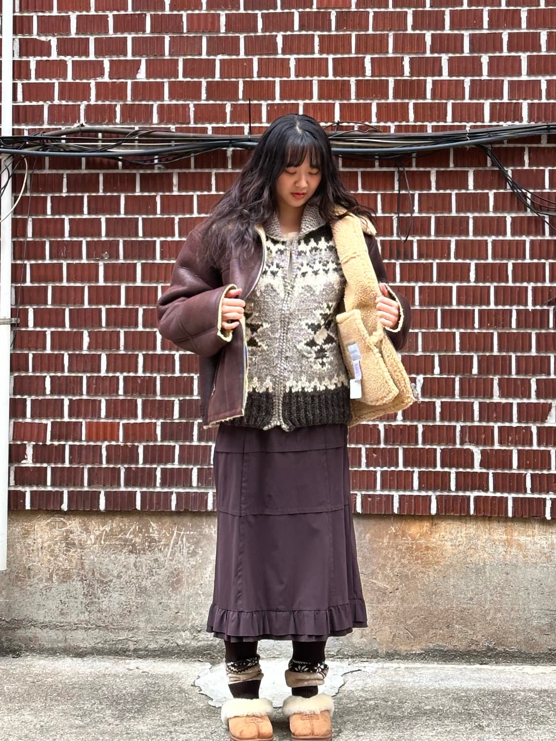 르마드 무스탕 코위찬 니트조끼 집업 폴로 니트 브라운 스커트 코디세트 상품이미지2