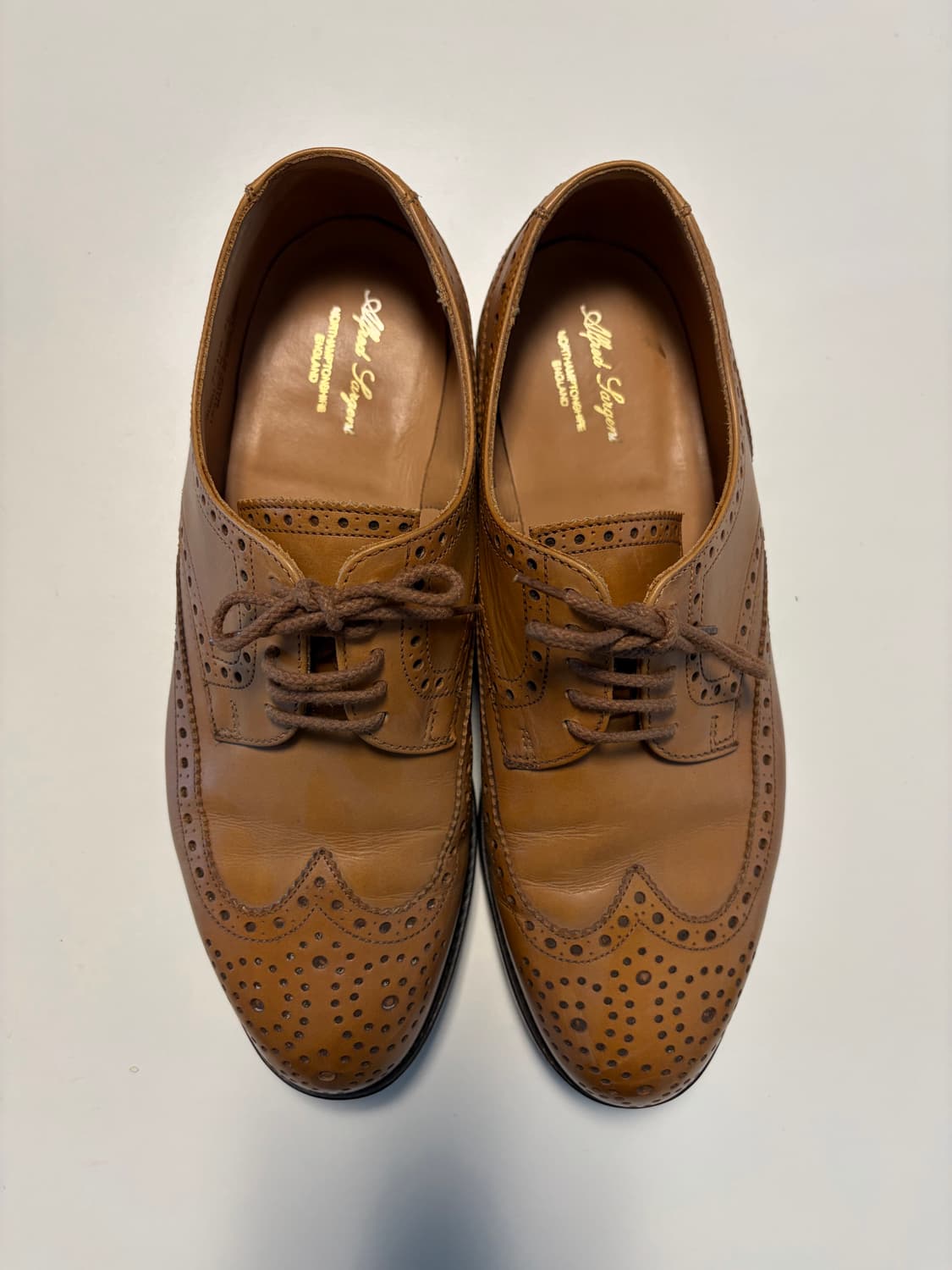 Alfred Sargent 남성 윙팁 구두 상품이미지1