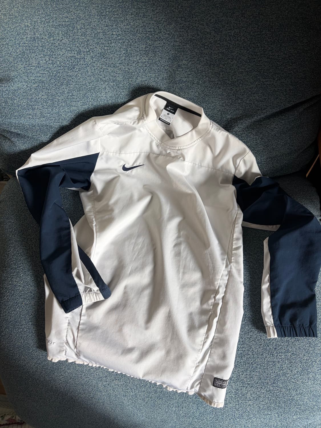 나이키 드라이핏 긴팔 M 상품이미지2