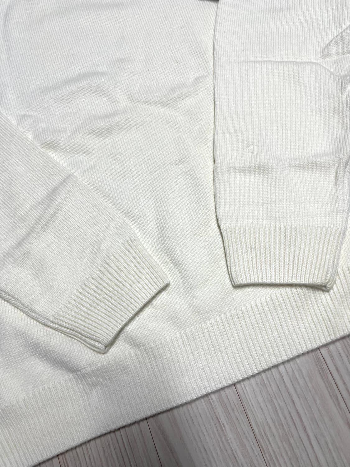 [새상품] 스톤아일랜드 램스울 리브 라운드 니트 상품이미지9