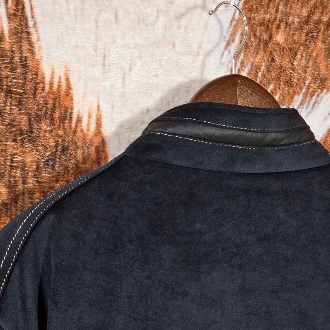 인디안 넥버클 스티치 구스다운 블랙 무스탕 점퍼 상품이미지5