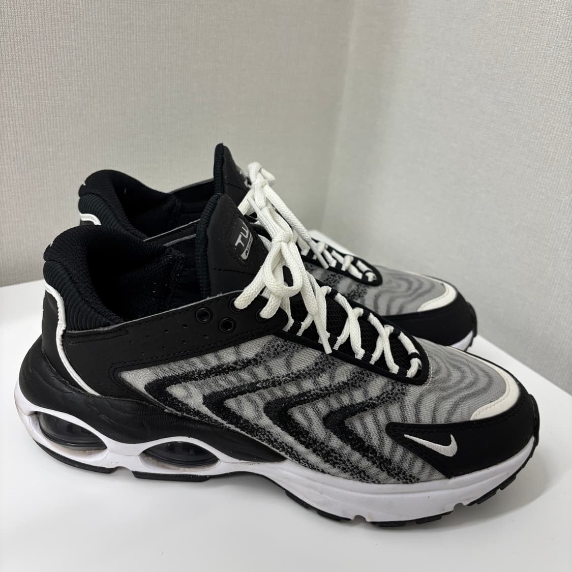 나이키 에어맥스 TW 블랙 앤 화이트 260 상품이미지4