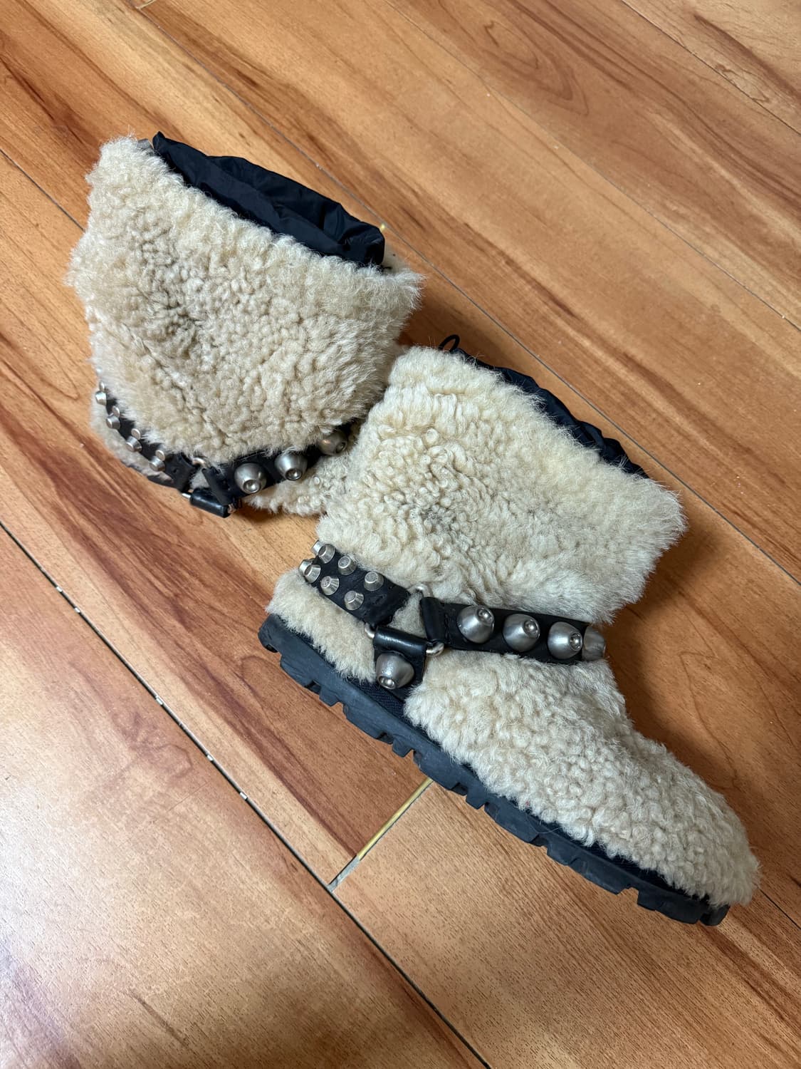 Miumiu 미우미우 스터드 앵클부츠 Eu39사이즈 상품이미지3