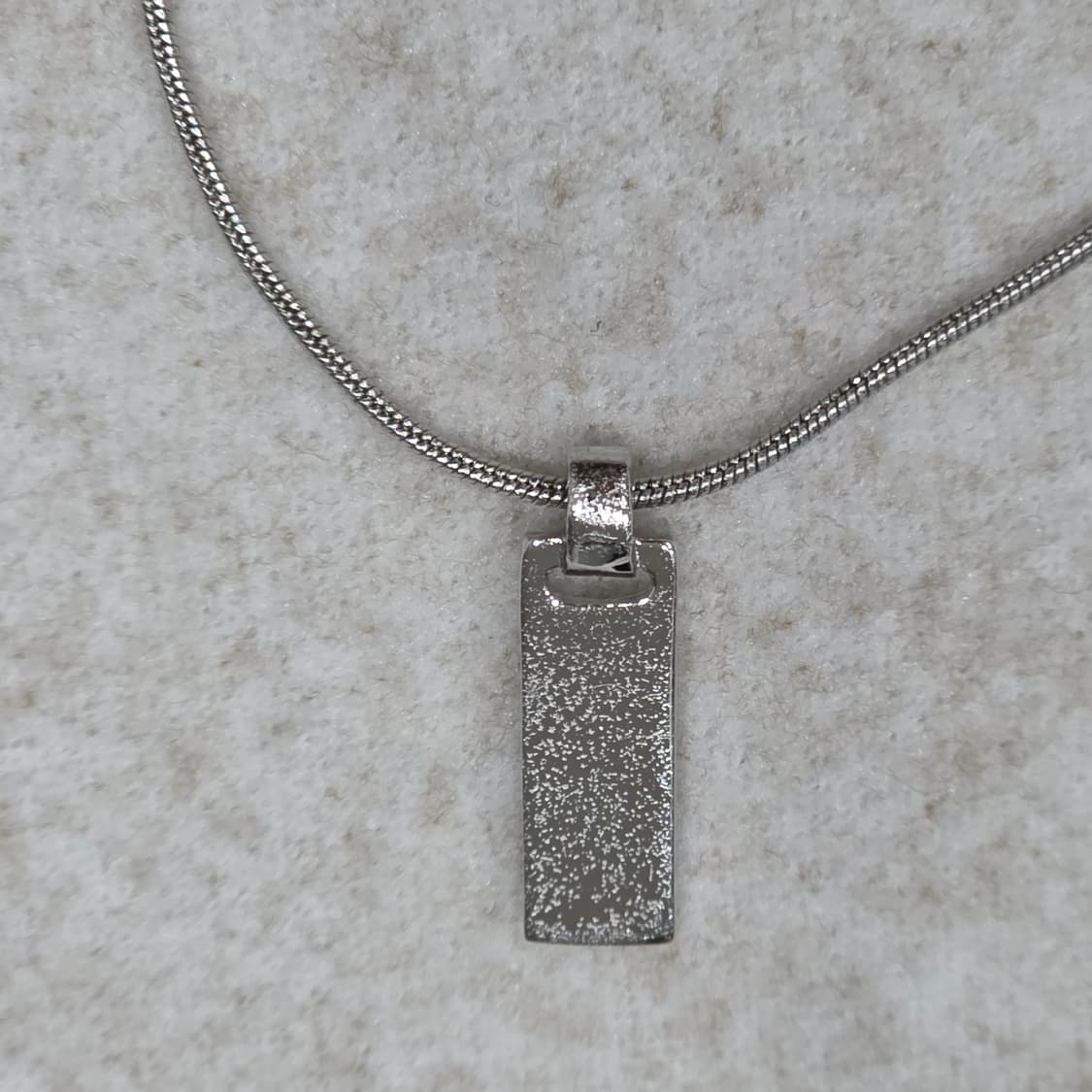 디올 은장 dior 로고 플레이트 목걸이(남녀공용) 상품이미지3