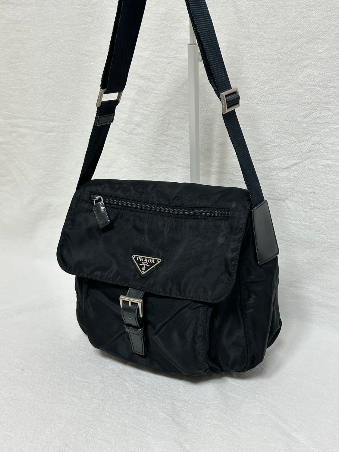 정품 프라다 포코노 나일론 메신저백 크로스백 숄더백 주우재백 상품이미지2