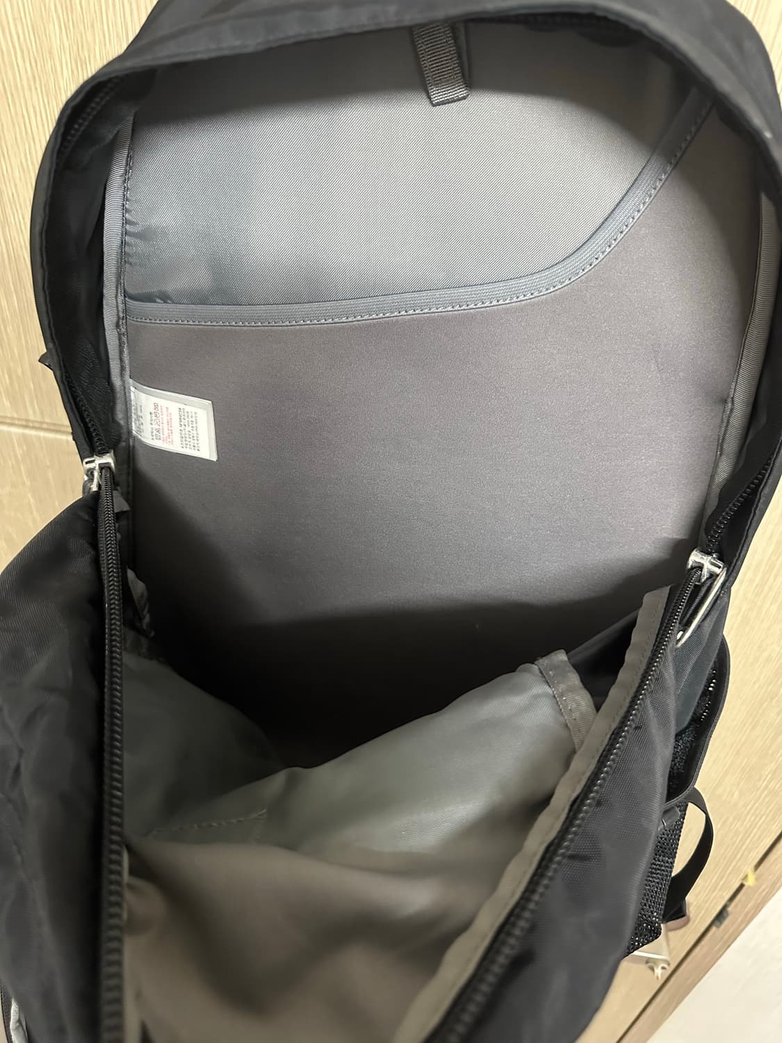 노스페이스 핫샷 백팩 블랙 상품이미지7