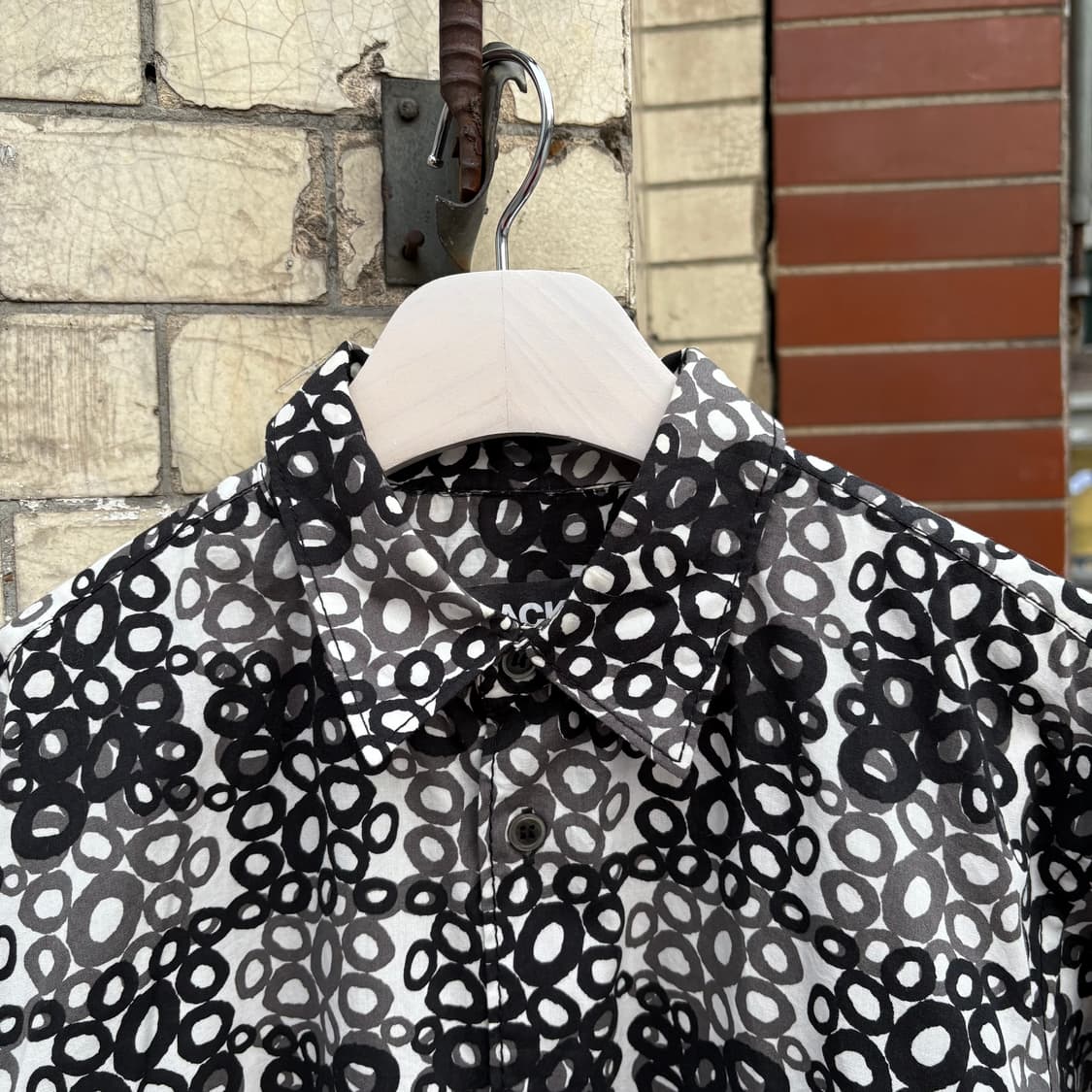 꼼데가르송 블랙 추상적 프린팅 긴팔셔츠 상품이미지2