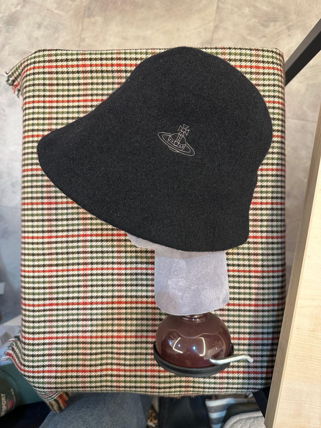 S~M)비비안 웨스트 우드 모 100% 블랙 버킷햇 상품이미지1