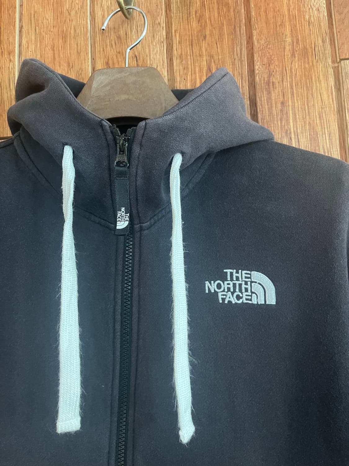 노스페이스 일본판 차콜 후드집업 상품이미지3