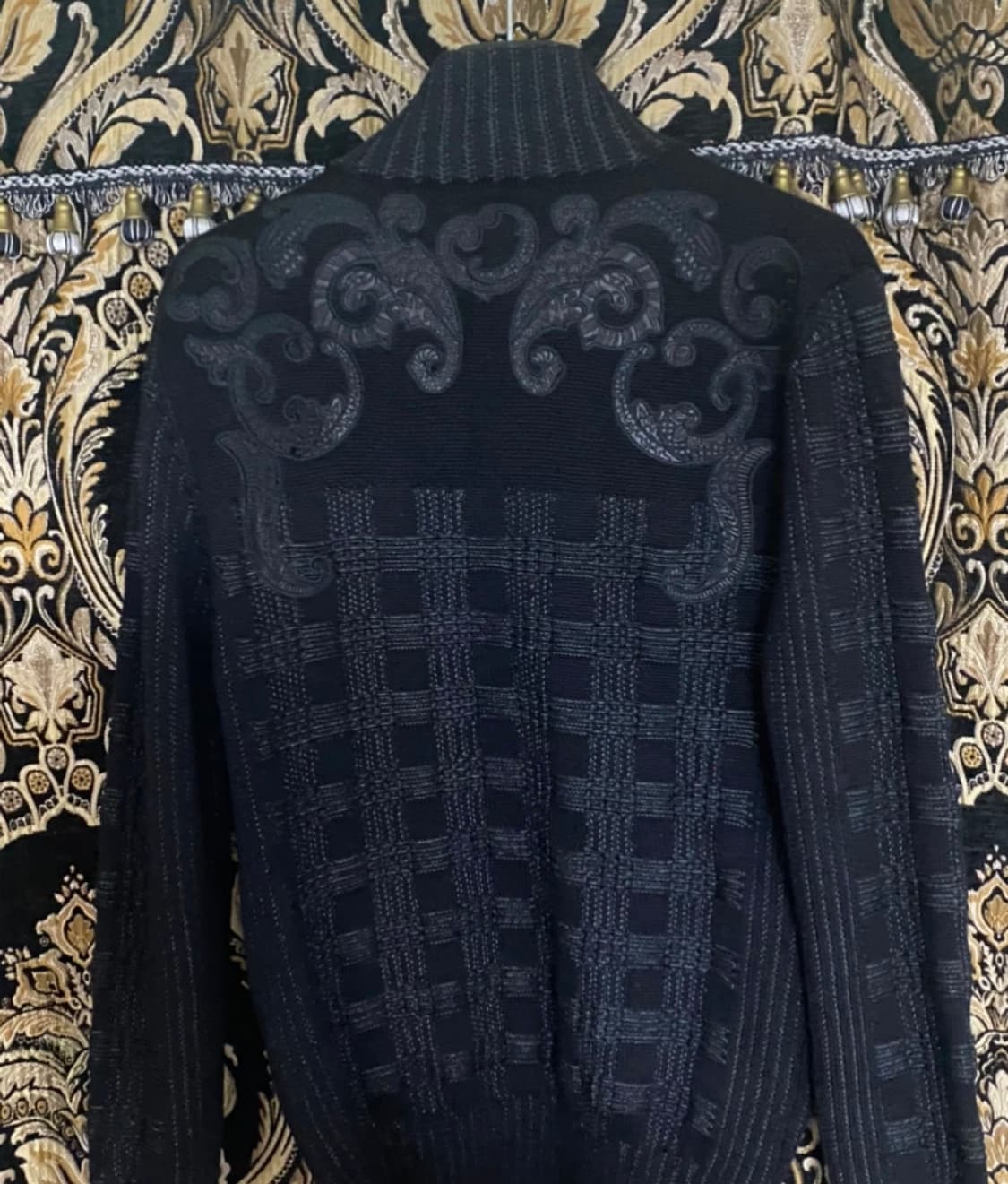[정품] 베르사체 블랙 자카드 한정판 바로크 니트 M 상품이미지4