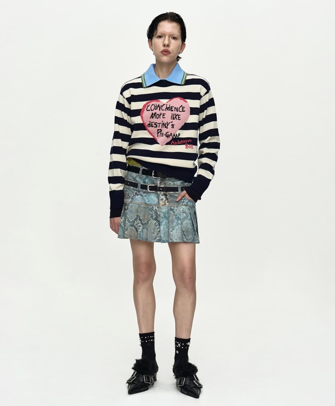 앤더슨벨 하트 메시지 크루넥 스웨터 상품이미지2