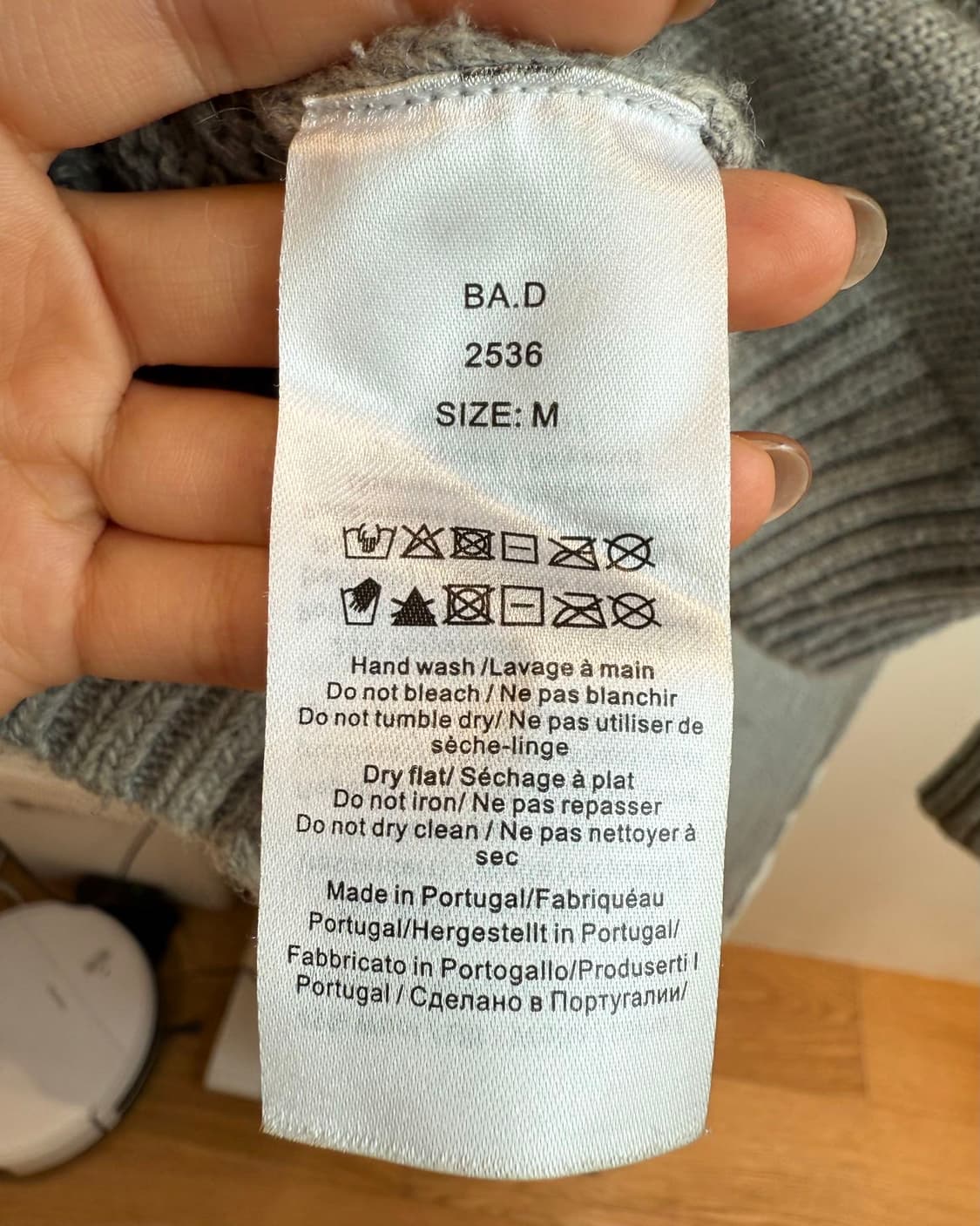 가니 그레이 러브 클럽 로고 니트 상품이미지9