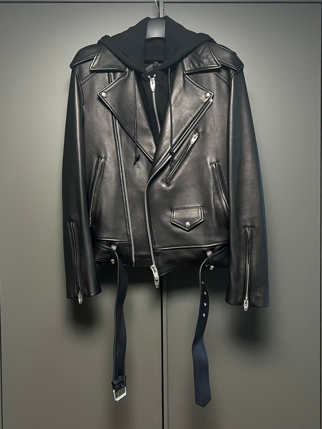 준지 20FW 후드 레이어드 라이더 가죽 자켓 46 상품이미지1