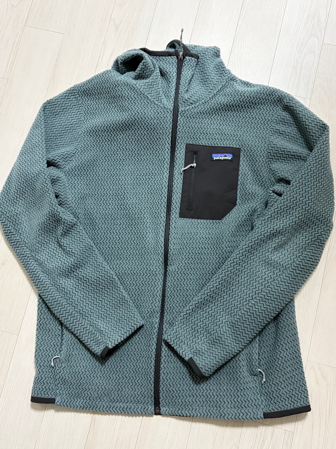 파타고니아 r1 풀집업 L 누보그린 상품이미지2
