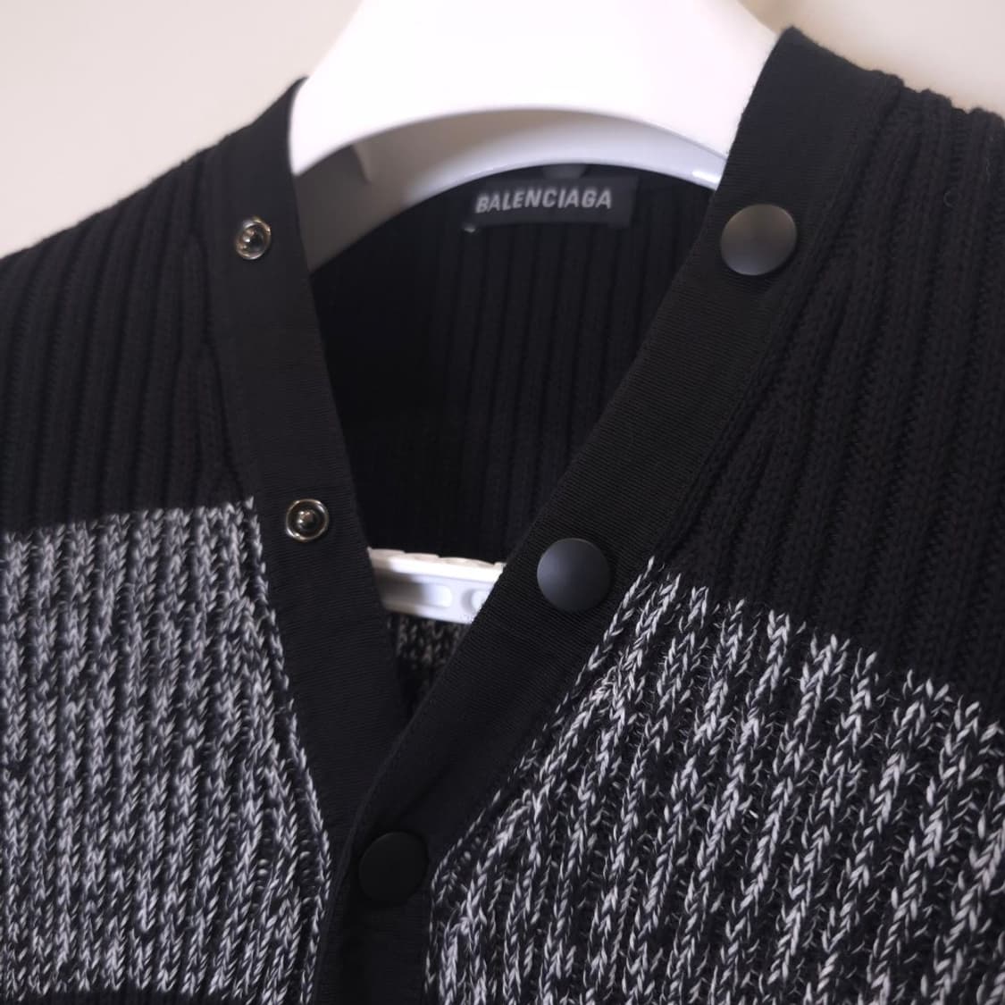 [중고/정품] 발렌시아가 BB 스트라이프 코튼 가디건 XS 상품이미지4