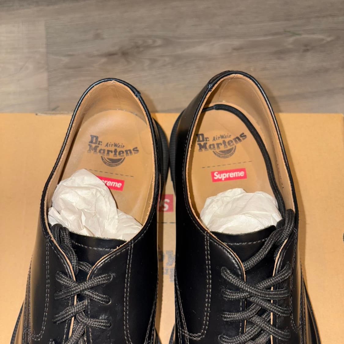 닥터마틴 x 슈프림 2046 블랙 스무스 290 상품이미지2