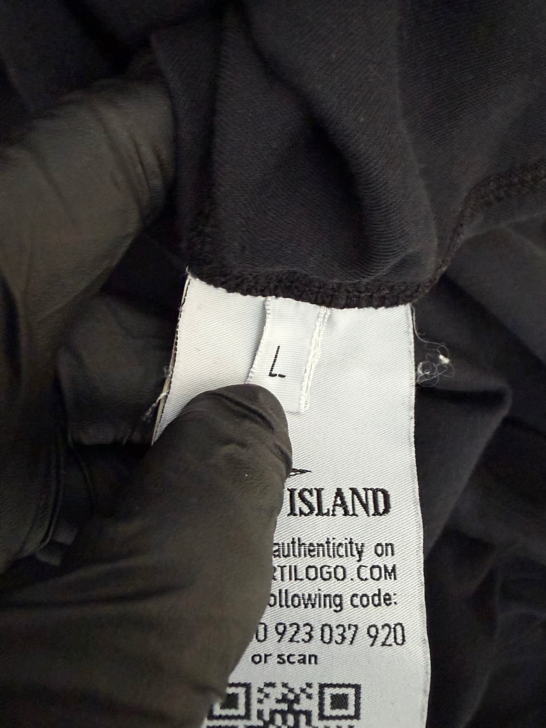 스톤아일랜드 롱슬리브 브이넥 티셔츠 상품이미지6