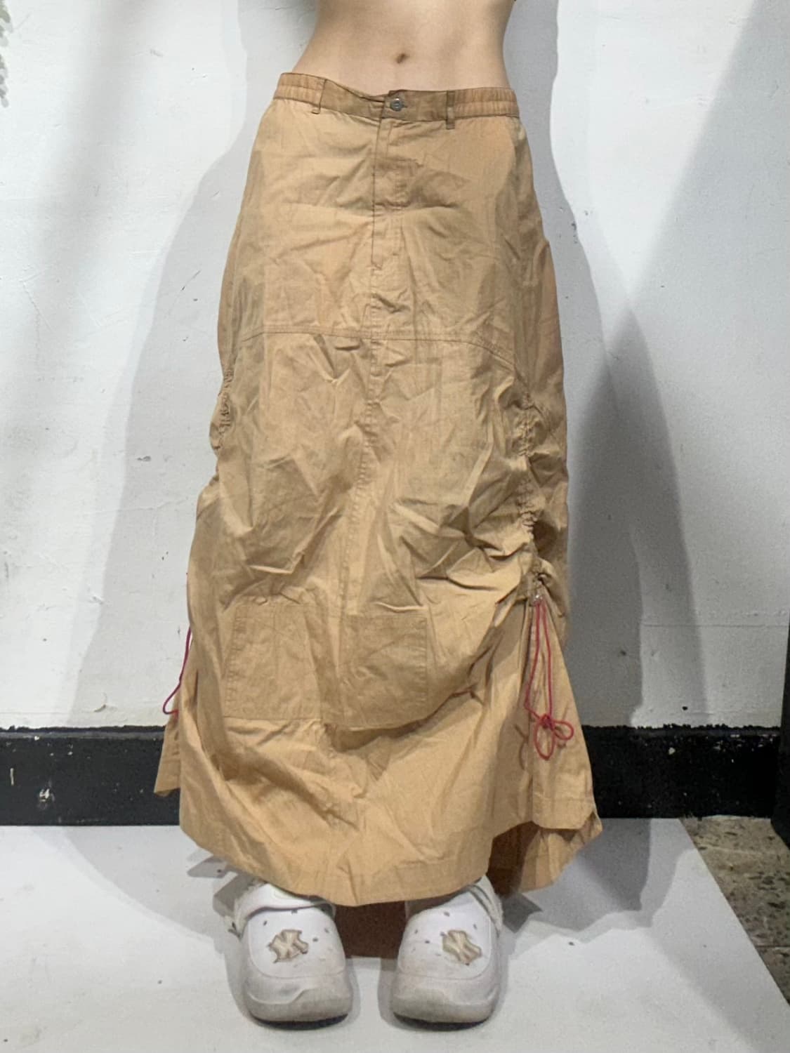 일본 빈티지 베이지 셔링 키치 자수 롱 스커트  상품이미지2