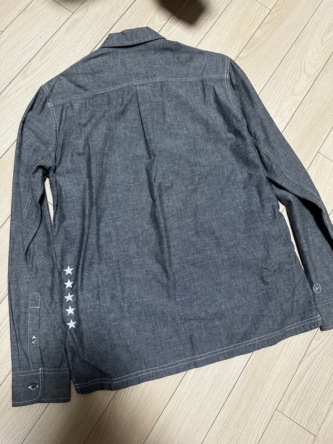 유니폼 익스페리먼트 x 칼하트 셔츠 상품이미지3